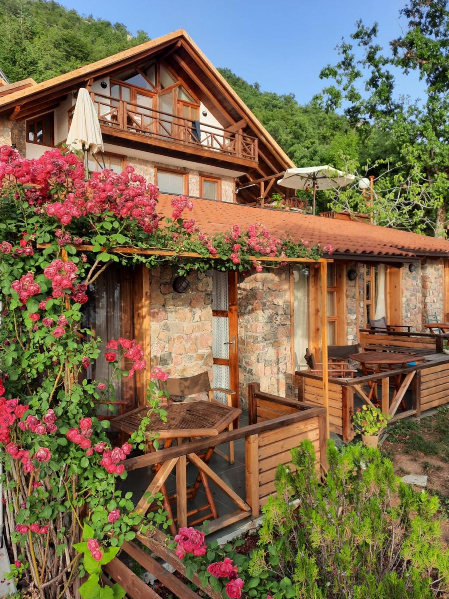 Robinson Sunset Guest House Lagadin Exteriér fotografie