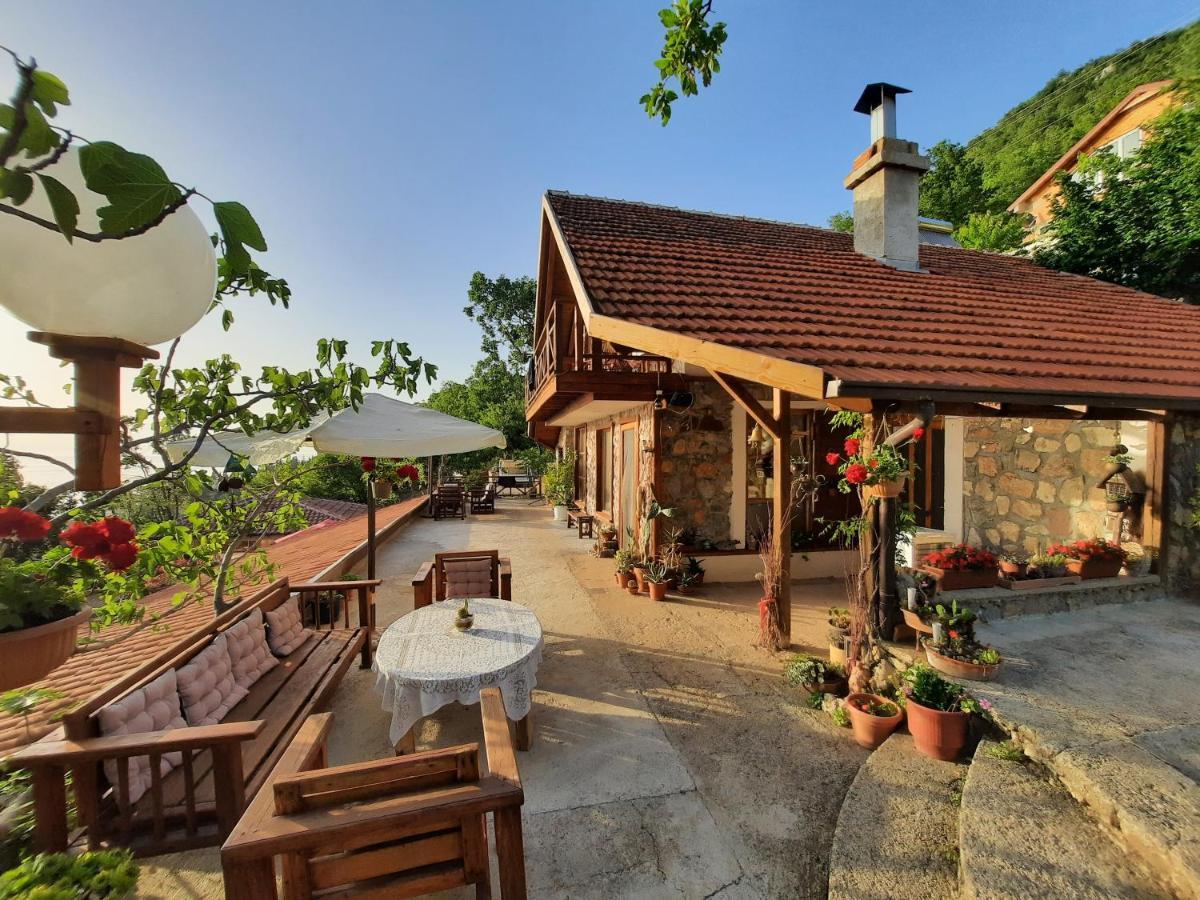 Robinson Sunset Guest House Lagadin Exteriér fotografie